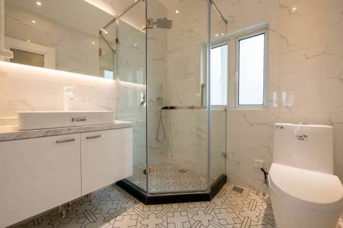 Housing image — Bathroom