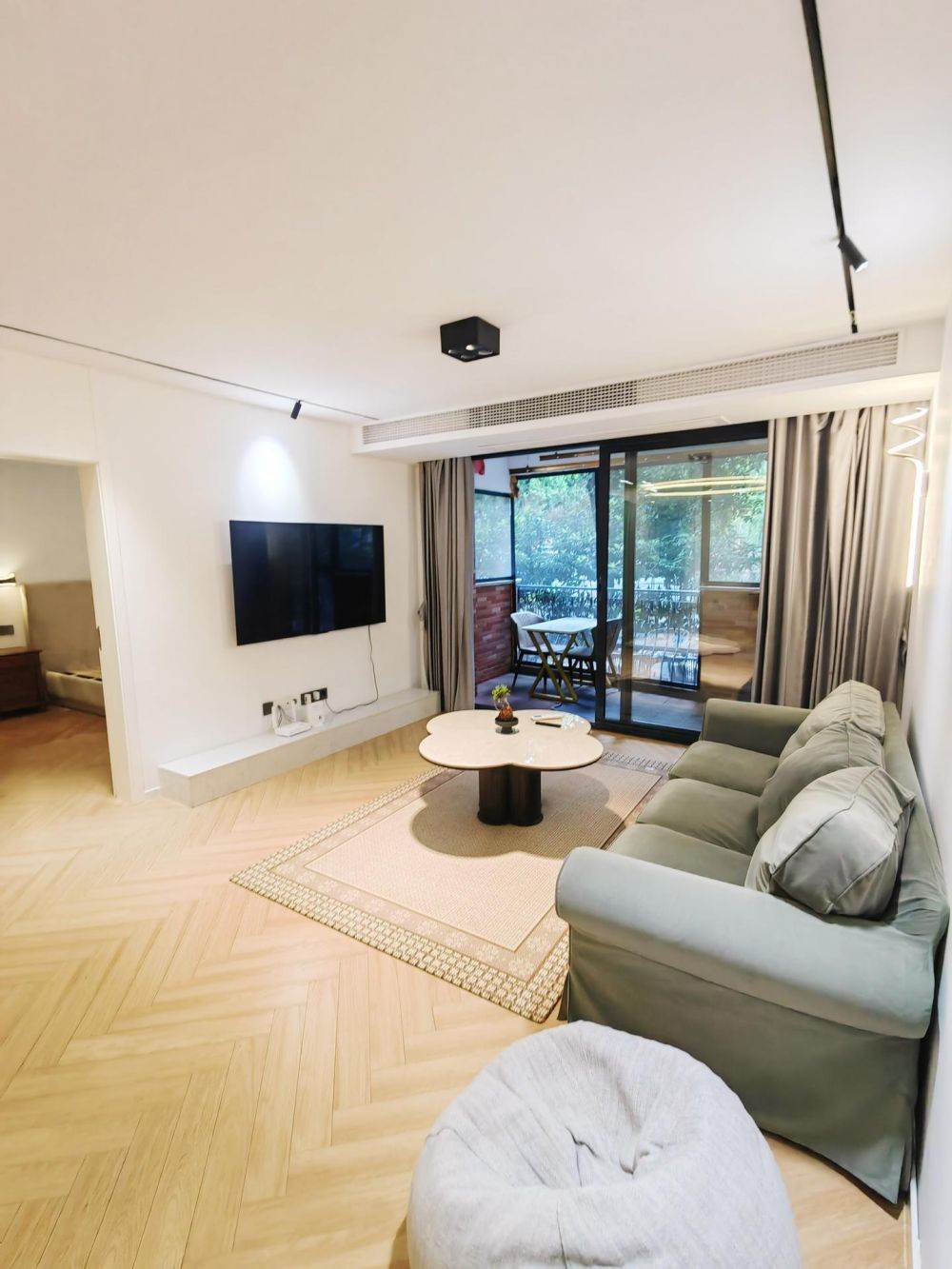 Housing image — Living Room