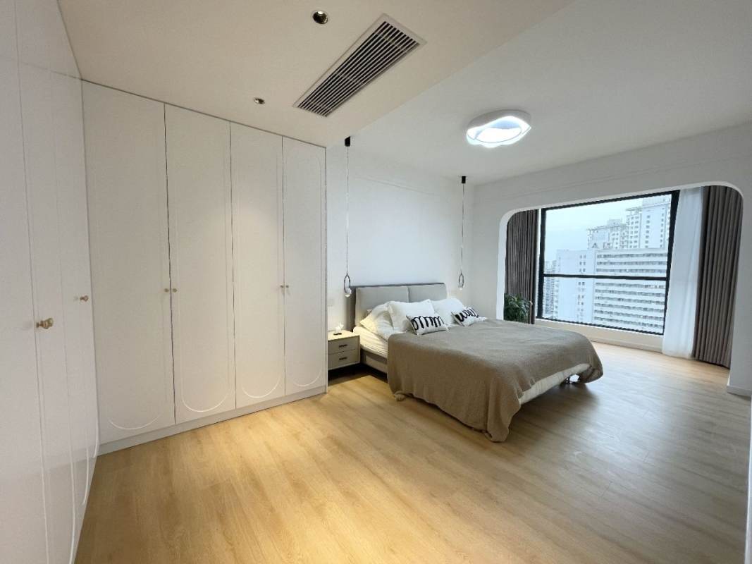 Housing image — Bathroom