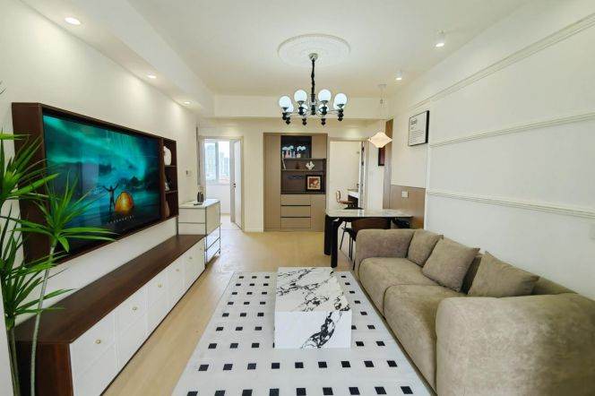 3BR Apartment near Lingzhao Xincun  Metro (L8)