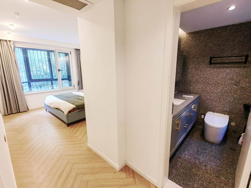 Housing image — Bedroom