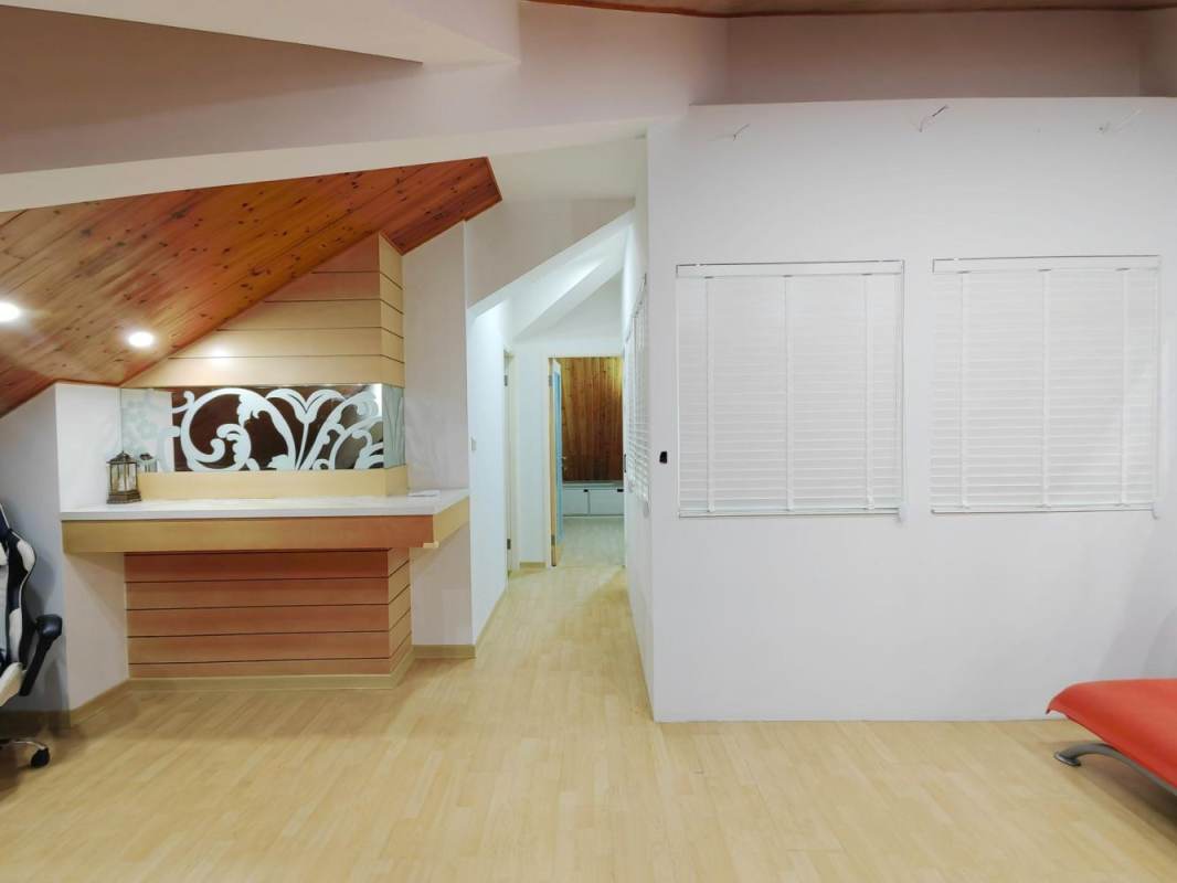 Housing image — Living Room