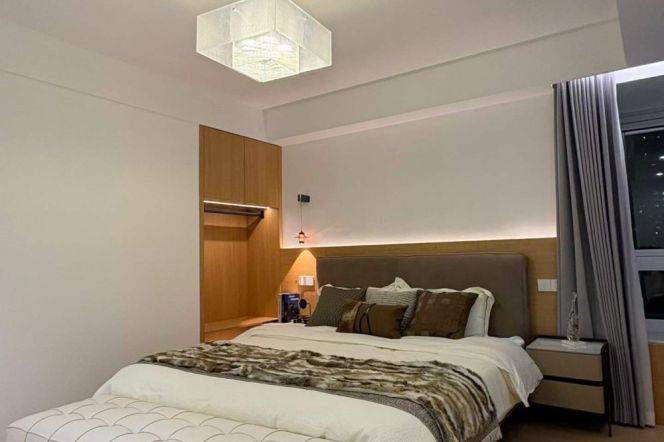 Spacious 2BR Apartment near Jiangsu Rd Metro (L2/L11)