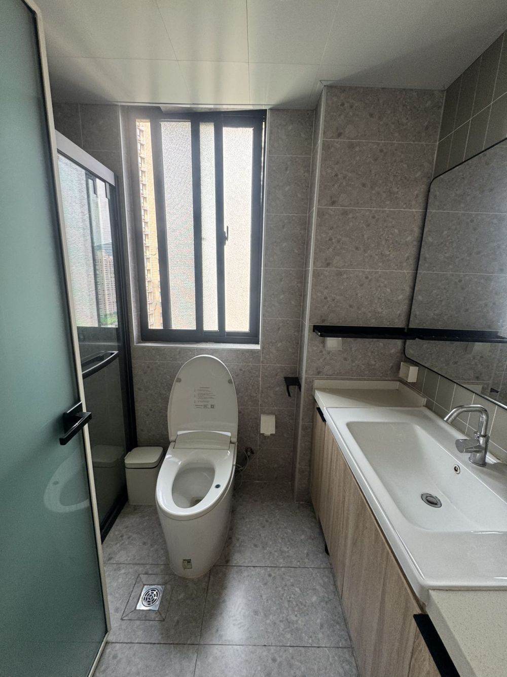 Housing image — Bathroom