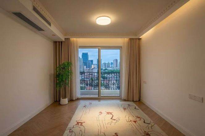 Spacious 3BR Apartment in Laoximen (L10/L14)