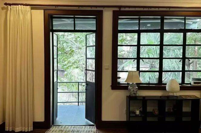 Spacious 1BR Lane House (L3/L4)