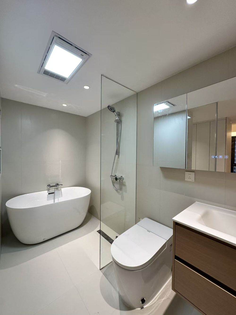 Housing image — Bathroom
