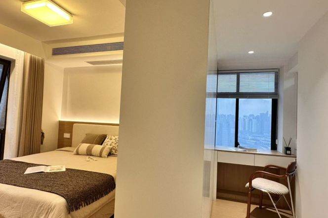 Spacious 1BR Apartment near Shanghai Railway Station Metro (L1/L3/L4)