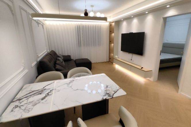 3BR Apartment near Zhongshan Park (L2/L11)