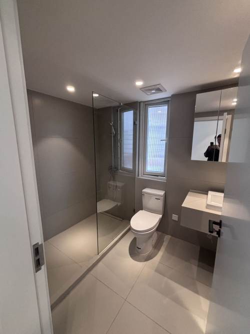 Housing image — Bathroom