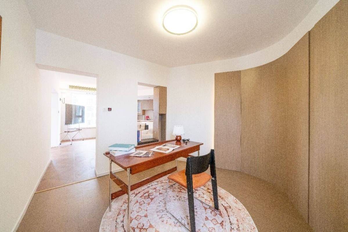 Housing image — Bedroom