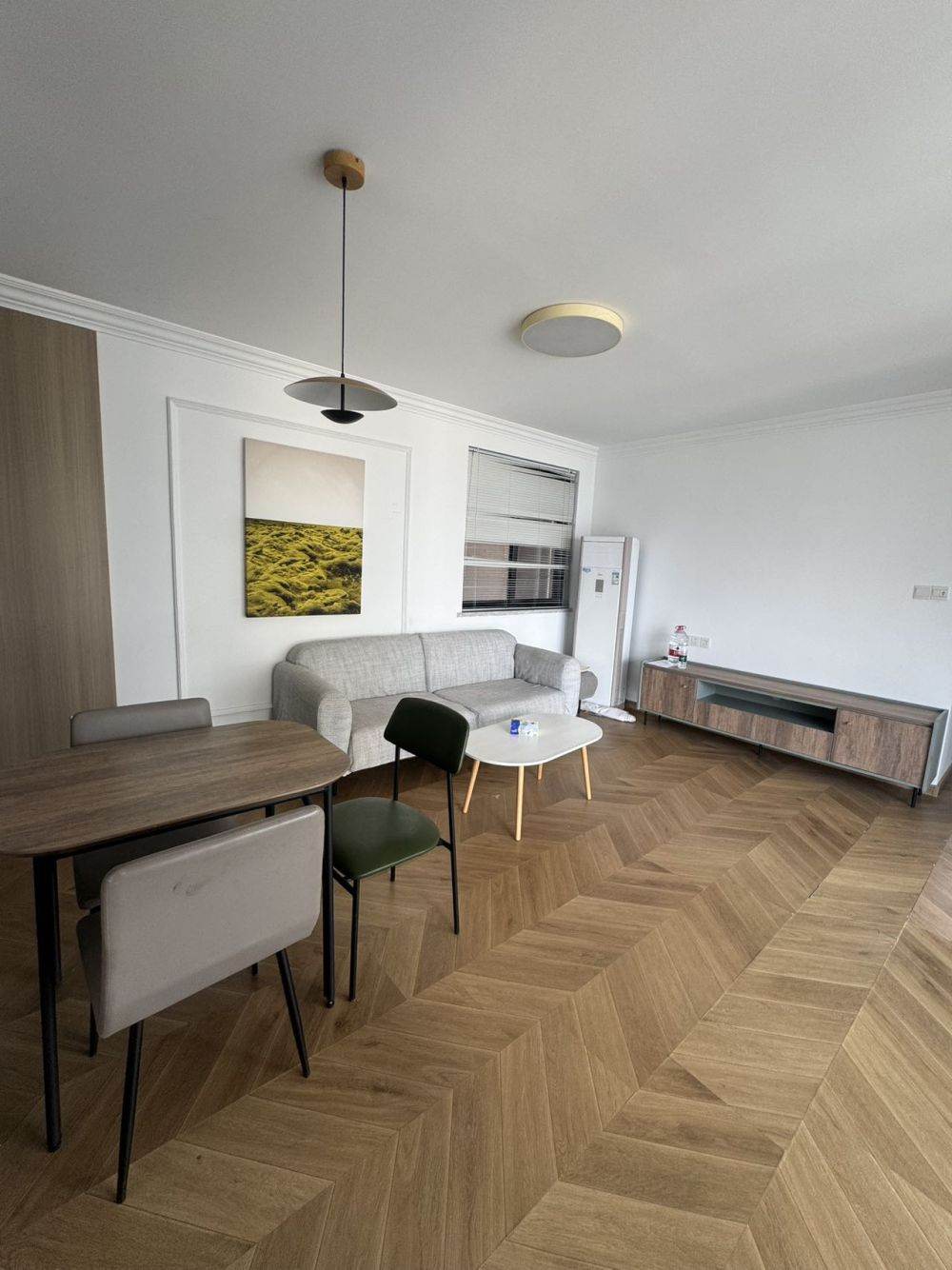 Housing image — Living Room