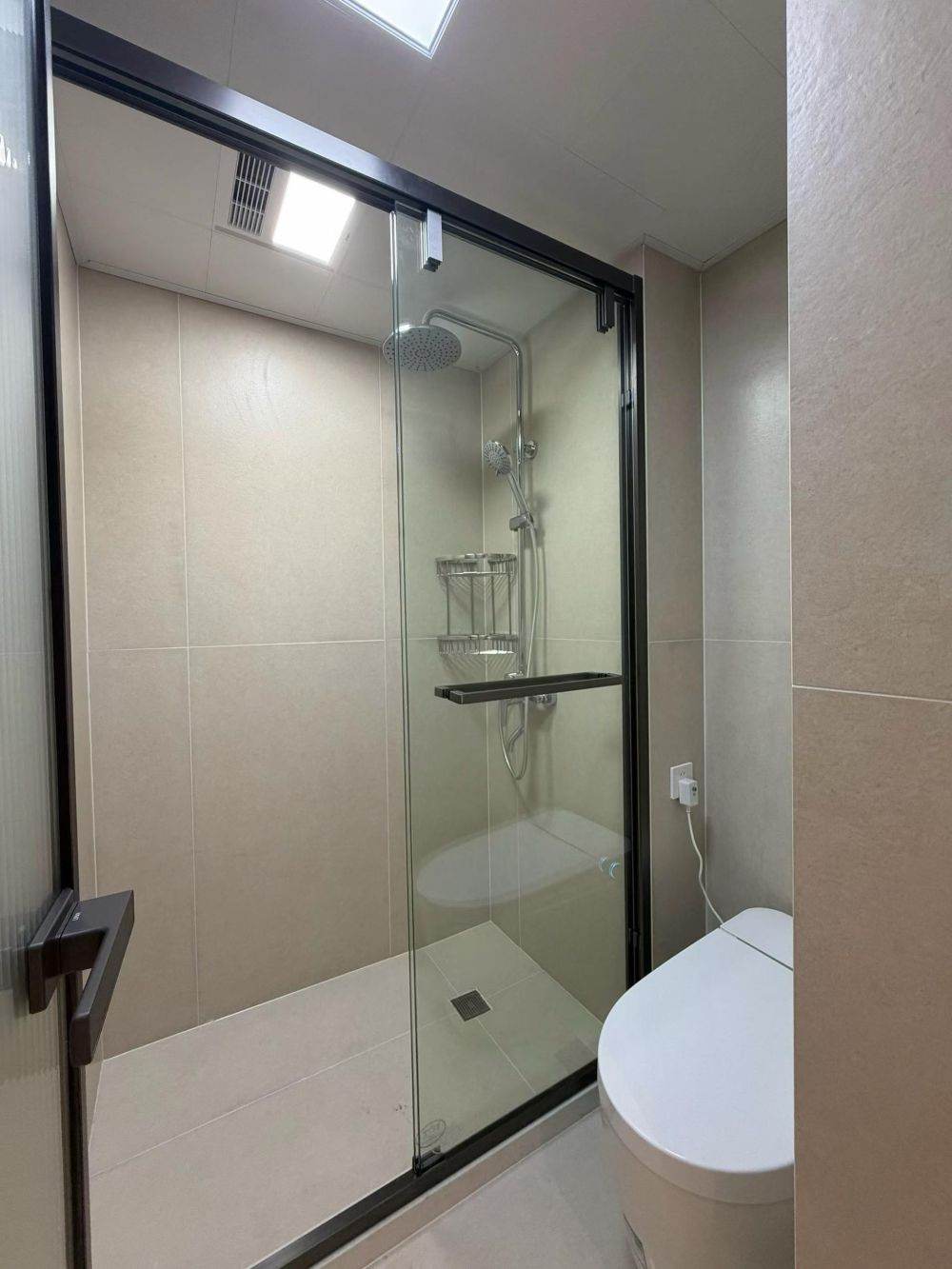 Housing image — Bathroom