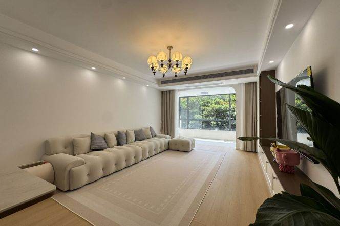 Spacious 2BR Apartment near Suzhou River Mengqing Garden (L7/L13)
