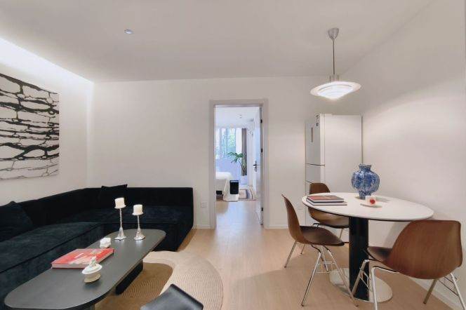 2BR Apartment near Caobao Rd Metro (L1/L12)