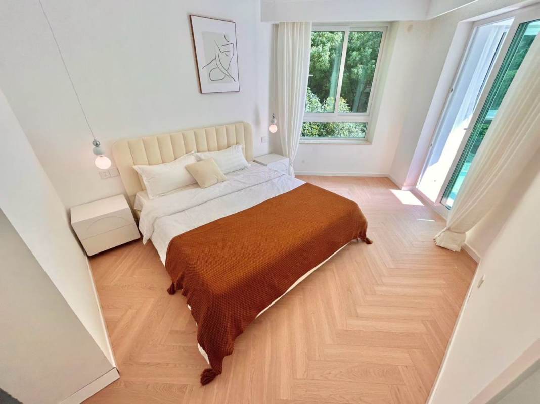 Housing image — Bedroom