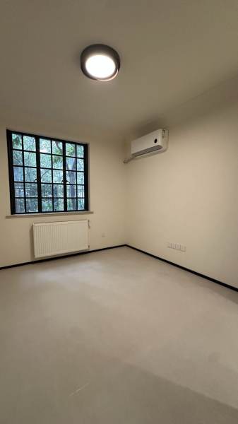 Housing image — Bedroom