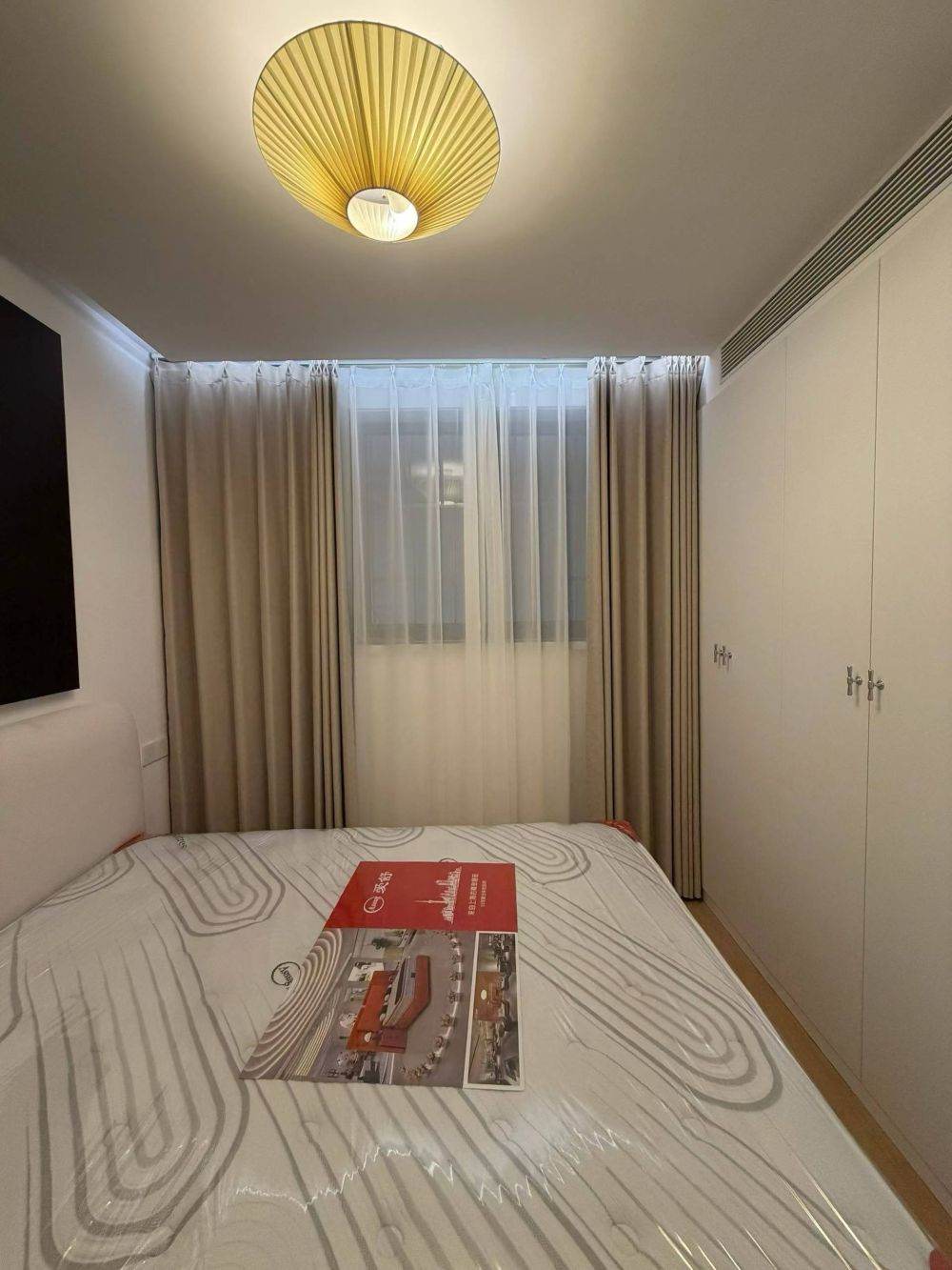 Housing image — Bedroom