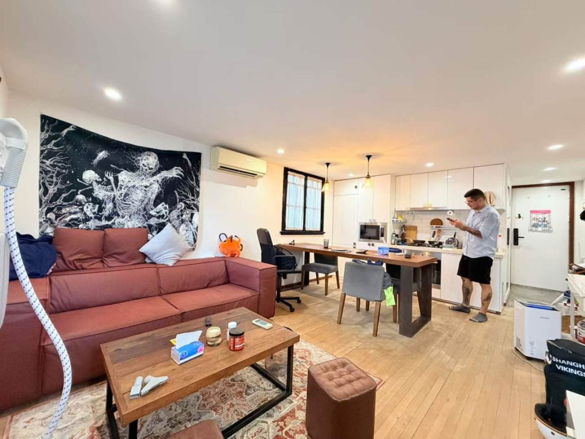 Housing image — Living Room