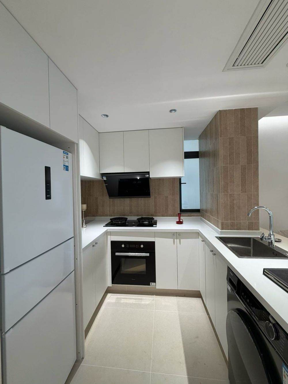 Housing image — Kitchen