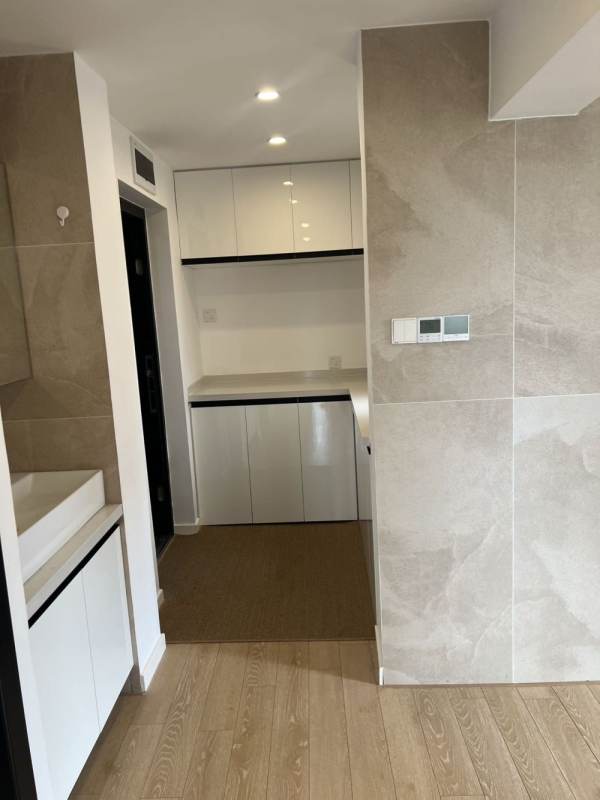 Housing image — Bathroom