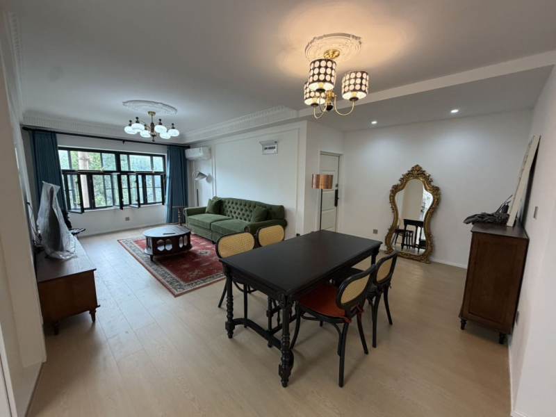 Housing image — Living Room