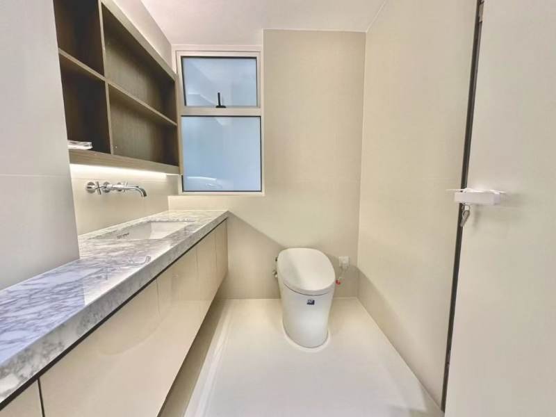 Housing image — Bathroom