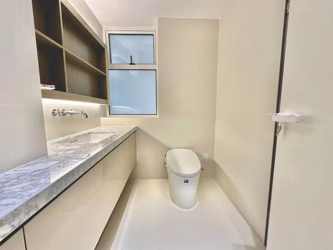 Housing image — Bathroom