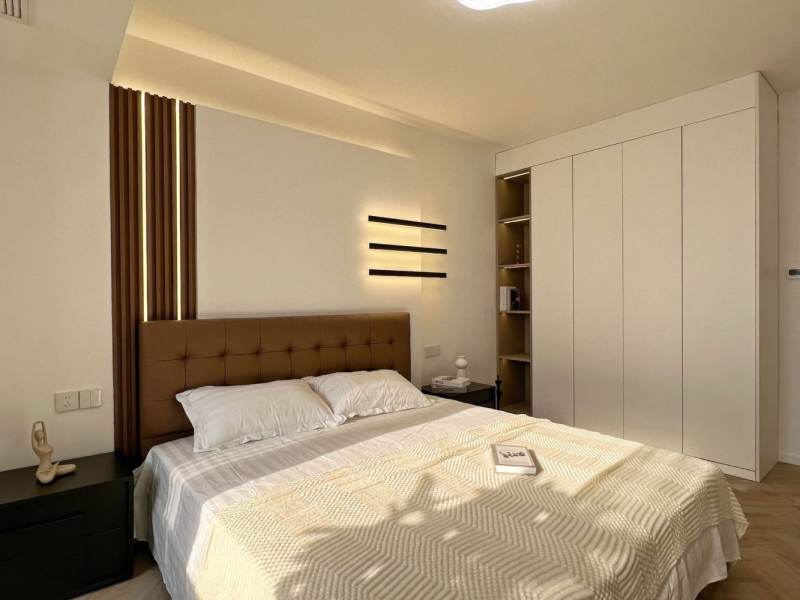Housing image — Bedroom