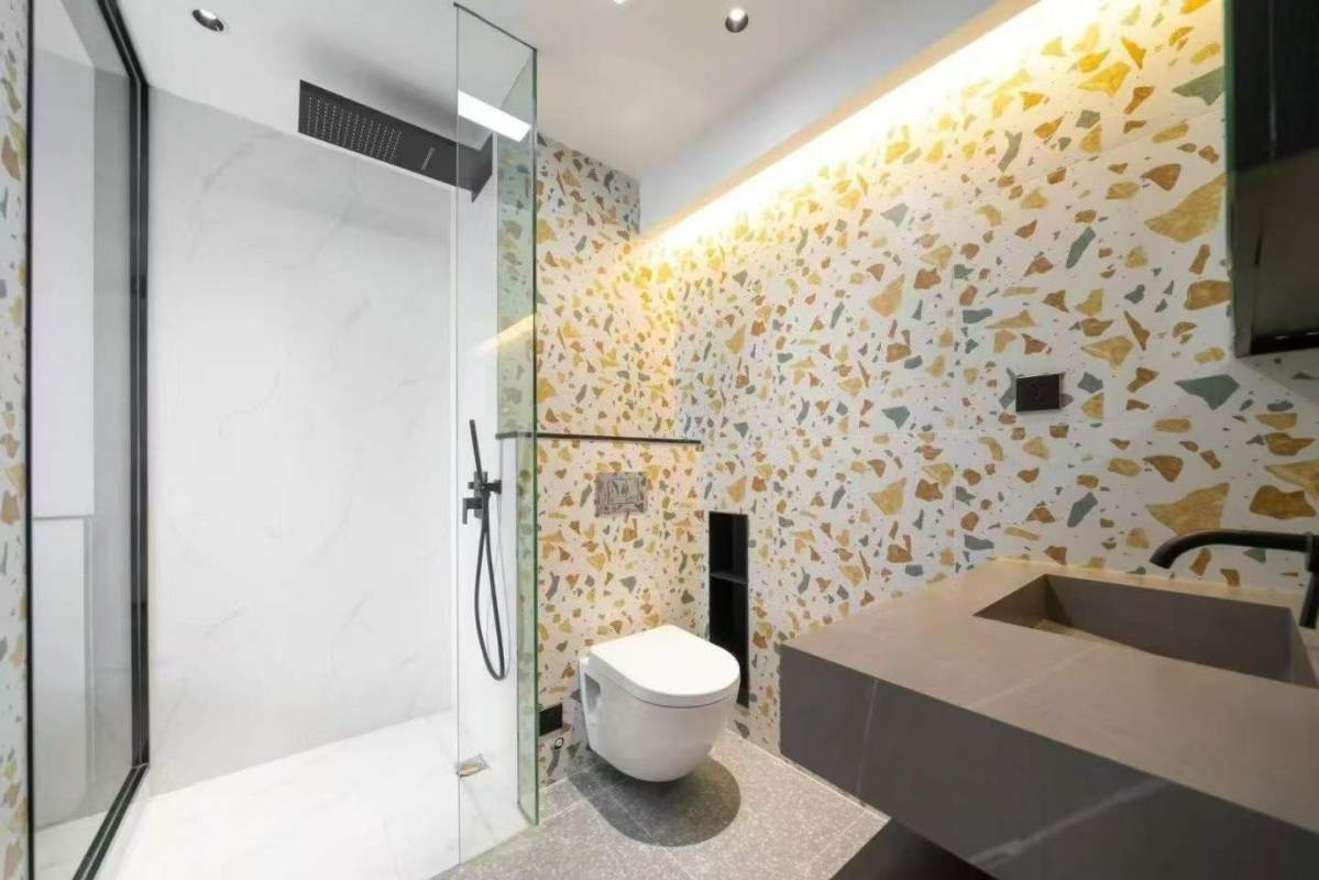 Housing image — Bathroom
