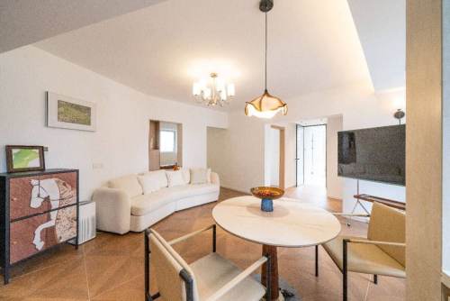 Housing image — Dining Area