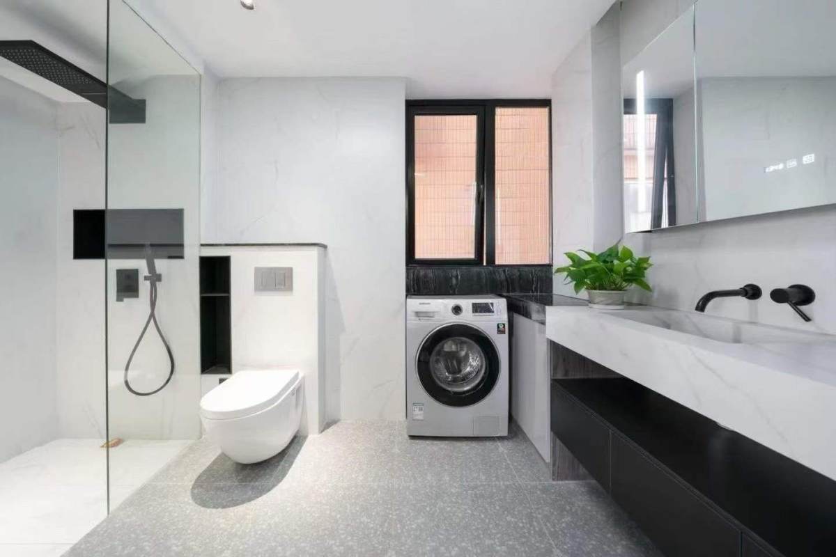 Housing image — Bathroom
