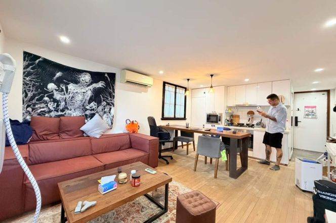 1BR Heritage Apartment near Dapuqiao Metro with Terrace (L9)