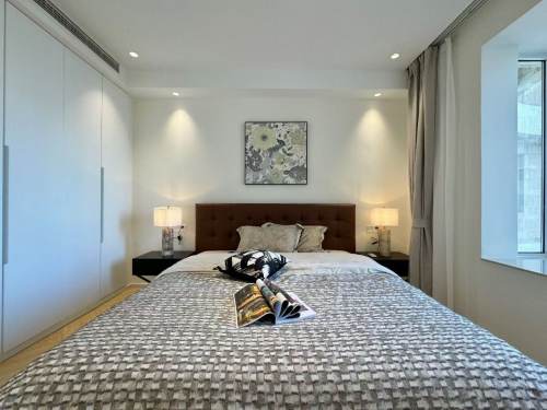 Housing image — Bedroom