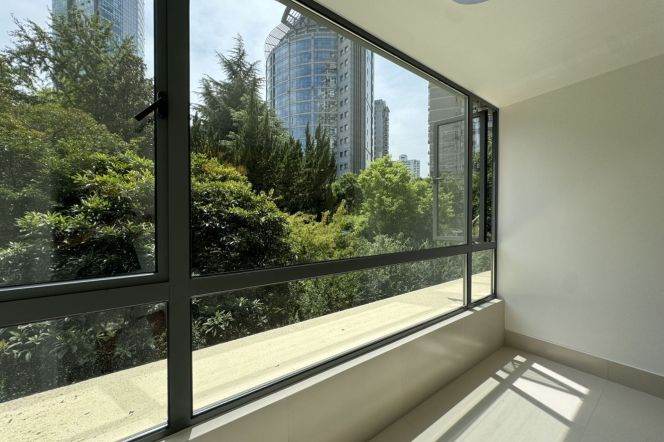 Spacious 2BR Apartment near Suzhou River Mengqing Garden (L7/L13)
