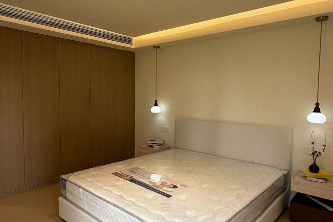 Spacious 2BR Apartment near Jiaotong University Metro (L10/L11)