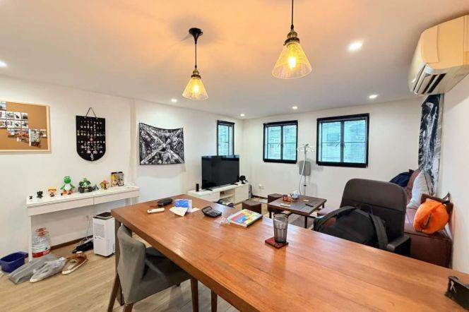 1BR Heritage Apartment near Dapuqiao Metro with Terrace (L9)