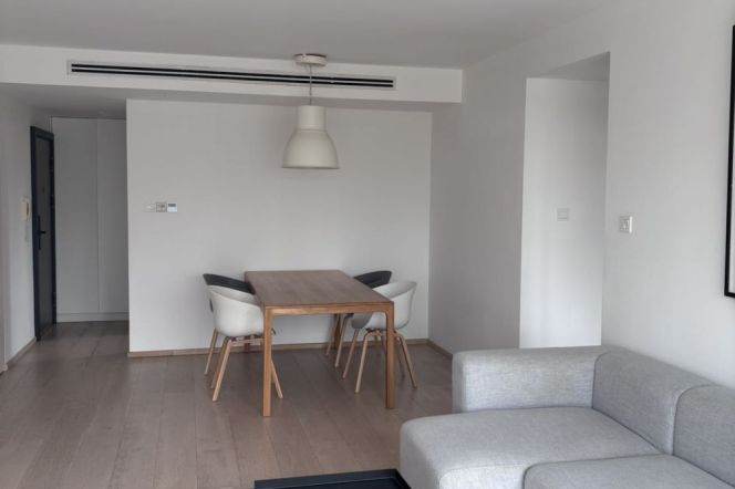 Spacious 2BR Apartment at Shanghai Grand Plaza (Compound)