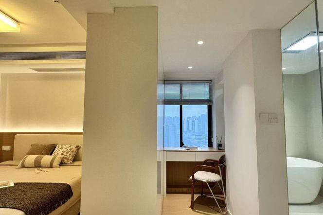 Spacious 1BR Apartment near Shanghai Railway Station Metro (L1/L3/L4)