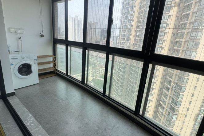 High-Floor 2BR Apartment in Jing'an (L7/L13)