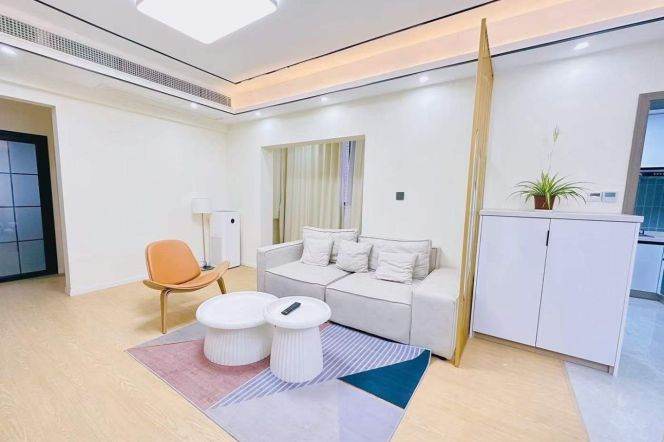 2BR Apartment in Jing'an