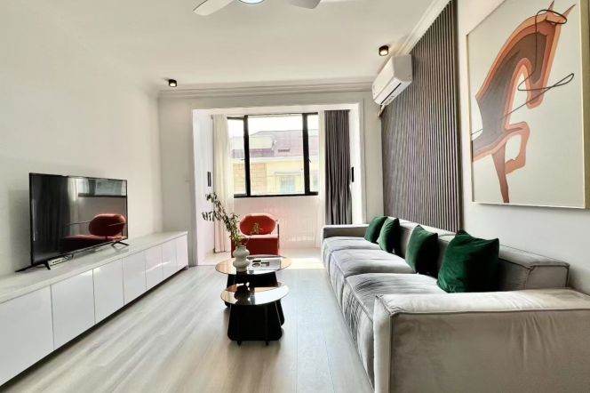 1BR Apartment near Jiaotong University Metro