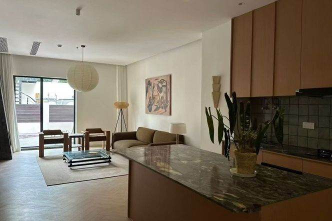 Spacious 1BR Heritage Apartment near Nanjing Xi Lu with Terrace (L2/L12/L13)
