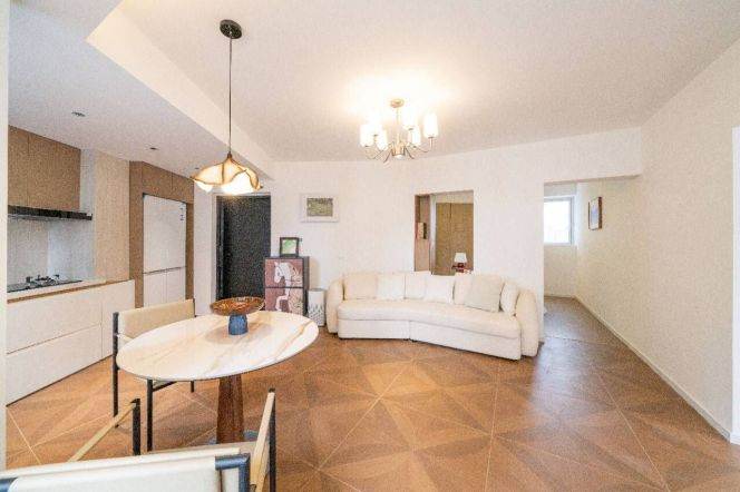 High-Floor 3BR Apartment in Old Town / South Bund (L4/L9)