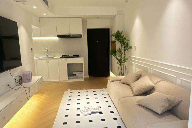 Spacious 1BR Apartment near Longde Rd Metro with Green View (L11/L13)