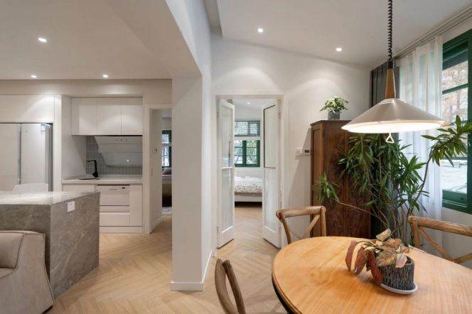 2BR Heritage Apartment in Jing'an (L2/L11)