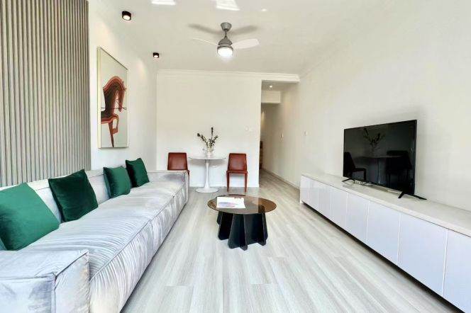 1BR Apartment near Jiaotong University Metro