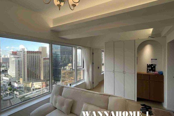 High-Floor 1BR Apartment near Hanzhong Rd Metro with Floor-to-Ceiling Windows (L1/L3/L4/L12/L13)
