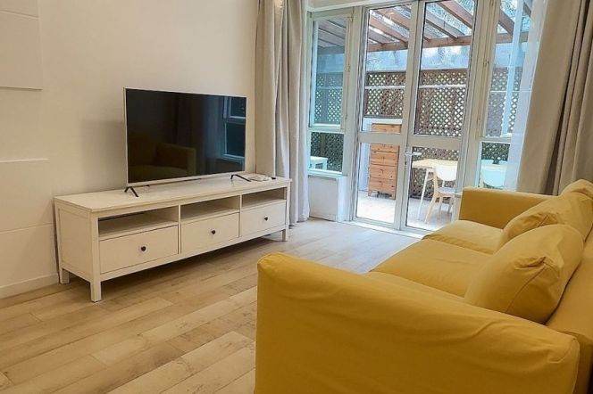 2BR Apartment at Oriental Manhattan with Floor-to-Ceiling Windows (L1/L9/L11)