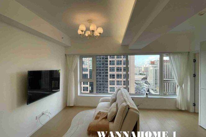 High-Floor 1BR Apartment near Hanzhong Rd Metro with Floor-to-Ceiling Windows (L1/L3/L4/L12/L13)